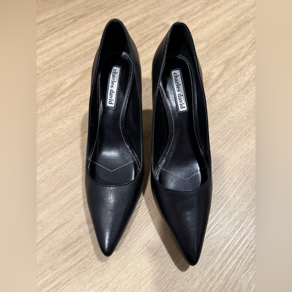Charles David Black Pointed Toe Heels